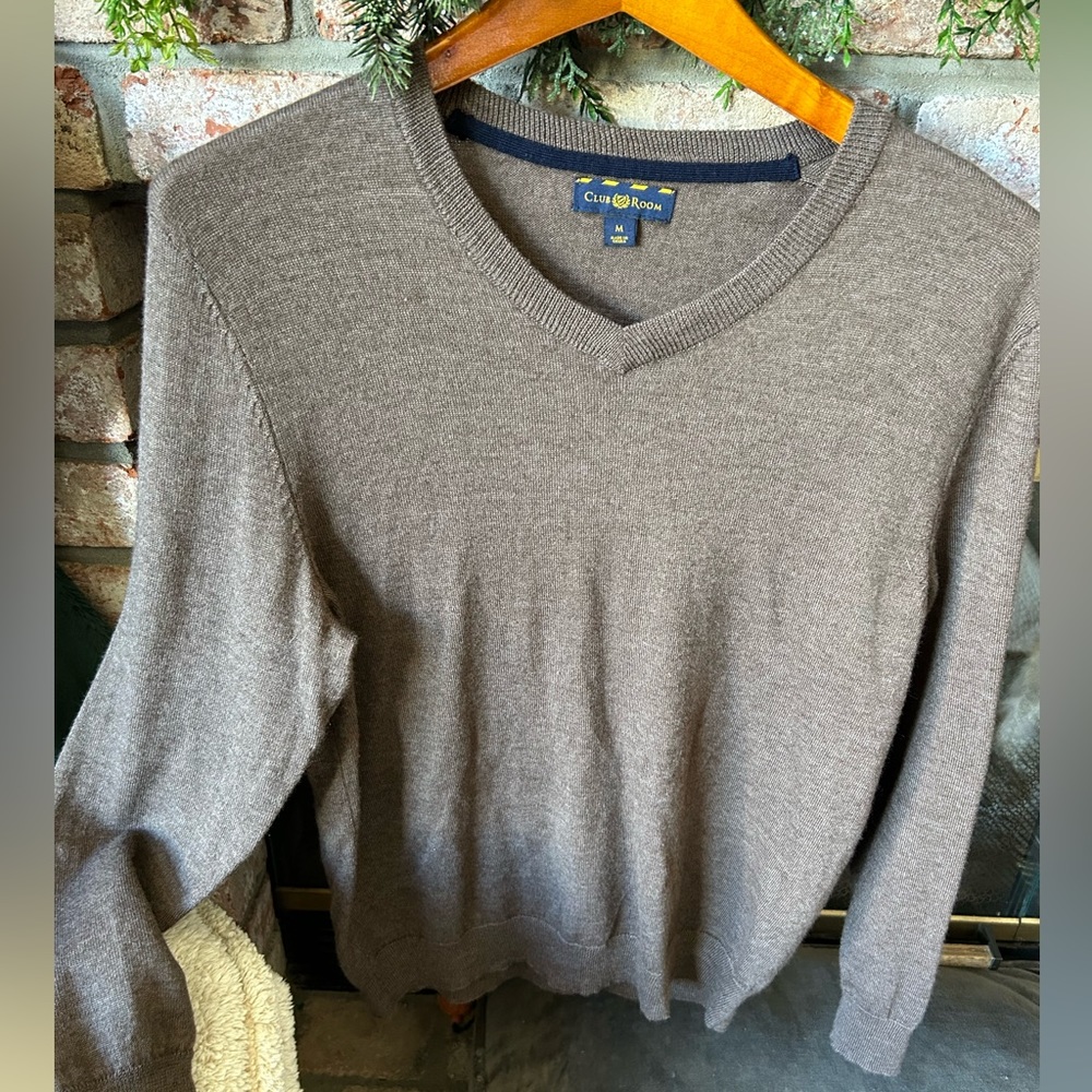 Club Room Men’s V-Neck Sweater 52%wool Size M